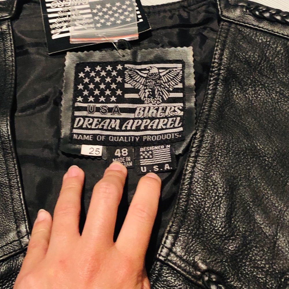 GENUINE LEATHER BIKER VEST - Picture 5 of 5
